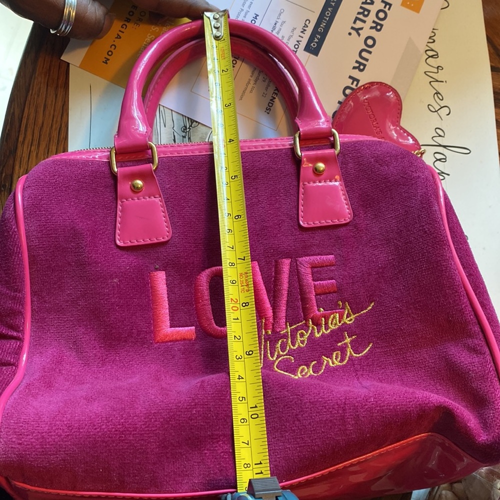 Victoria Secret versatile soft Mini purse - Picture 9 of 9